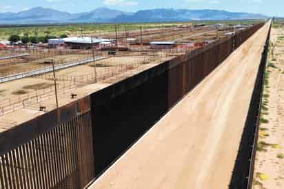 Pintar muro de negro es agresión simbólica: Catedrático sobre acciones de Trump en frontera México-EUA