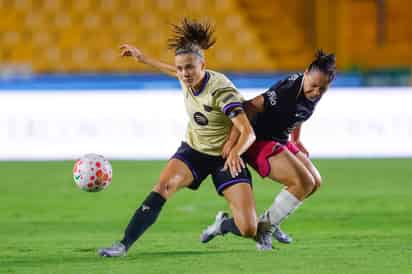Charlyn Corral sufre aparatosa lesión en el rostro durante el Duelo de Estrellas