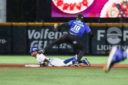 Los Guindas volvieron a tener una noche para el olvido en el Estadio Panamericano de Jalisco, luego de perder una ventaja temprana y así quedarse al borde del abismo en la serie frente a Charros.