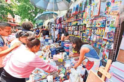 Comercio chino reta a negocios establecidos en este regreso a clases
