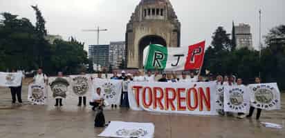 Personal del IMSS de La Laguna marcha en CDMX por régimen de Jubilaciones y Pensiones