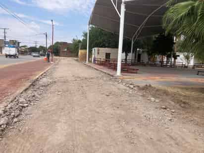 Avanzan trabajos de rehabilitación de la Plaza Hidalgo en Madero