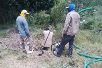 Personal del Simas realiza trabajos de mantenimiento en ejido de San Pedro