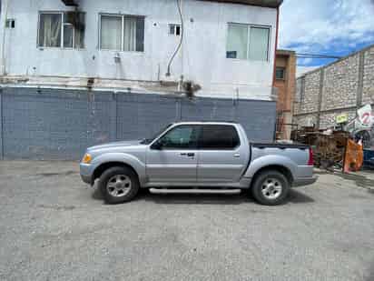 Policía de Torreón detiene a conductor de camioneta robada