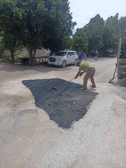 Ayuntamiento de Gómez Palacio intensifica trabajos de bacheo