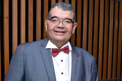 Revelan delicado estado de salud del cronista Emilio Fernando Alonso