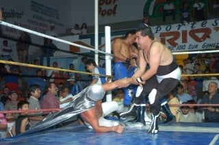 El Hijo del Santo y Espanto V chocarán el jueves próximo en la Arena Olímpico Laguna de Gómez Palacio. (Archivo)