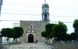 El párroco del Templo de Santiago Apóstol considera que la educación sexual en los niños se debe impartir  por padres de familia y maestros.