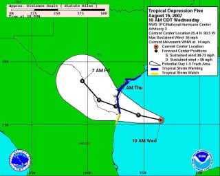 Infografía facilitada hoy, 15 de agosto de 2007, por el Centro Nacional de Huracanes (CNH) con sede en Miami, Florida, EU. (EFE)