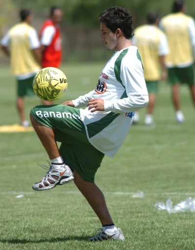 Osmar Mares trotó ayer alrededor de las canchas de Santa Rita. (Fotografías de Jesús Galindo López)