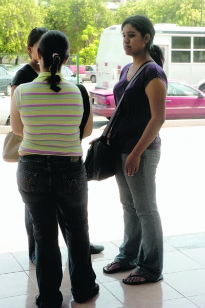 La Facultad de Odontología donará dentaduras a las mamás.