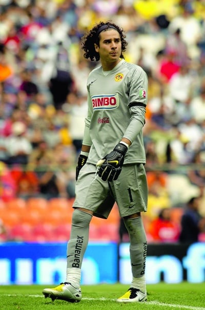 Guillermo Ochoa aseguró que las Águilas pueden seguir avanzando en la Copa 
Libertadores sin requerir de refuerzos. (Jam Media)