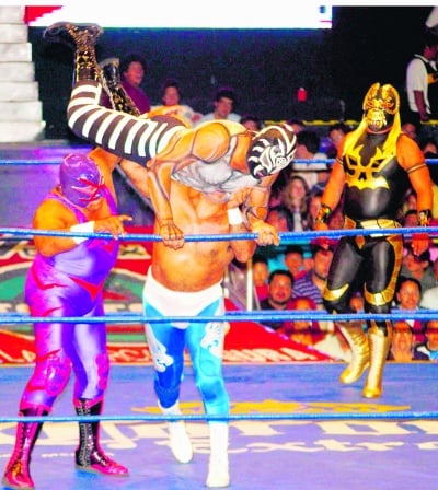 La Sombra será parte del cartel luchístico que el sábado próximo se presentará en la Plaza de Toros Torreón. El lagunero, junto a 
Sagrado y Volador Junior, expondrá el Campeonato Mundial de Tercias del CMLL. (Archivo)