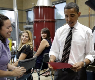 El Partido Demócrata transmitirá en español el desarrollo de la convención nacional que proclamará a su candidato presidencial, Barack Obama, del 25 al 28 de agosto próximos. (AP)