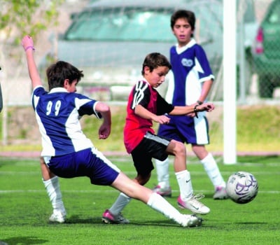 Hoy lunes dará inicio el Campamento de Verano
que impartirá durante 13 días la Escuela de Futbol
del Barcelona en las instalaciones del Colegio
Madison de Torreón. (Archivo)