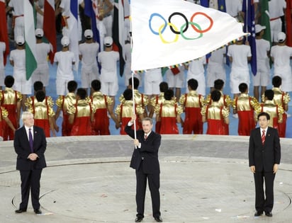 El titular del COI llamó a 'la juventud de todo el mundo a reunirnos dentro de cuatro años en Londres para celebrar los trigésimos Juegos'. (AP)