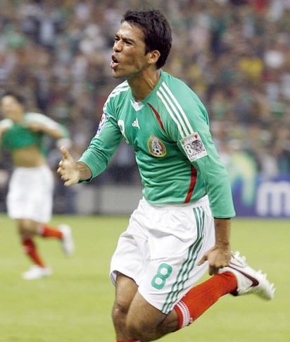 Pavel Pardo podría perderse el partido ante Canadá, ya que sufre una lesión, el sábado salió de cambio durante el encuentro ante los jamaicanos, a los que los tricolores derrotaron por 3-0, por molestia en la rodilla derecha. (Jam Media)