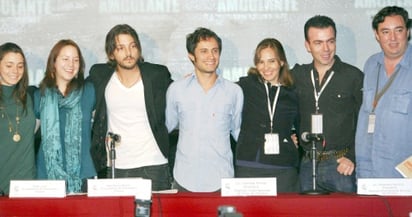 Gael y Diego estuvieron en una conferencia acompañados por Roxana Sayec, productora; Elena Fortes, directora general de Ambulante; Daniela Michel, Alejandro Ramírez y Cuauhtémoc Cárdenas Batel, directora, presidente y vicepresidente honorario del Festival Internacional de Cine de Morelia (FICM), respectivamente. 