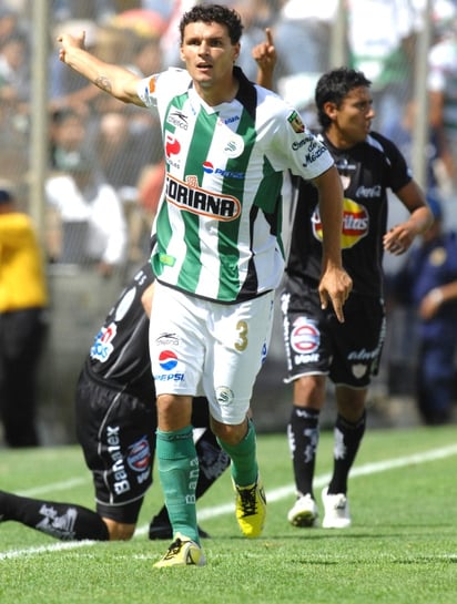 Santos Laguna oficializó la salida del argentino Fernando Ortiz con destino al América, horas después de que el “Tano” desde su país, diera a conocer la noticia. (Archivo)