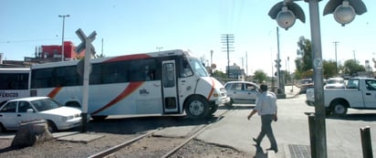 Supervisión. Luego de que el viernes comenzaron las obras inducidas del  Sistema Vial Alianza (SVA), ayer se realizó un recorrido de supervisión.  EL SIGLO DE TORREÓN / SERGIO REYES