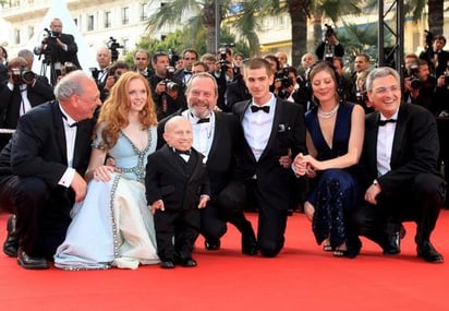 ¡Foto!. El director ejecutivo Victor Hadida, Lily Cole, Verne Troyer, el director Terry Gilliam, Andrew Garfield, Amy Gilliam y el productor Samuel Hadida.