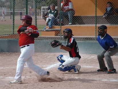 En la última jornada de la primera vuelta de la temporada Verano-Invierno 2009 de la Liga de Beisbol de Veteranos Juan Navarrete,  Muebles Jumbo de Nuevo Castillo venció a TTR de Bella Unión por 9-8. Duelos muy peleados en Liga de Beisbol Juan Navarrete