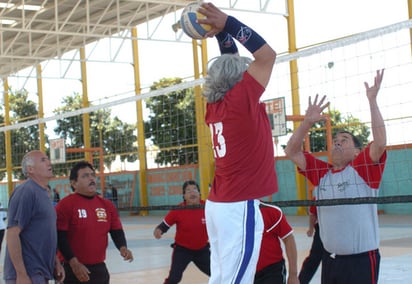 Más de 600 elementos tomaron parte ayer en los torneos deportivos de la Sección 35. (Fotografía de Jesús Galindo)