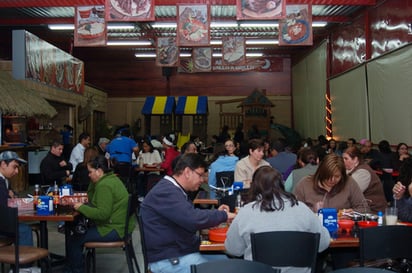 Sin luz. Los restaurantes se quejan de un mal servicio de la CFE. 