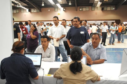 Empleo. El Ayuntamiento organiza una feria del empleo con más de mil vacantes disponibles, a realizarse el 8 de diciembre.