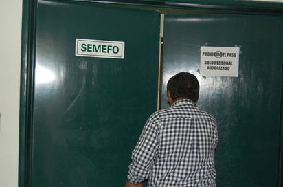 Aumento. La puerta del Semefo se abre casi a diario para realizar las necropsias de Ley.  EL SIGLO DE TORREÓN / REDACCIÓN