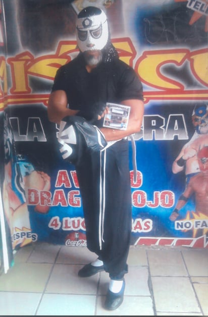 Pentagón (Espanto Junior) promueve en las arenas locales su nuevo disco compacto en el que presenta varias de sus luchas memorables sobre el ring. Pentagón promueve sus luchas en nuevo compacto