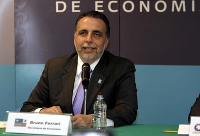 Rezago. Bruno Ferrari, secretario de Economía, buscará combatir el rezago en el registro de patentes.  NOTIMEX