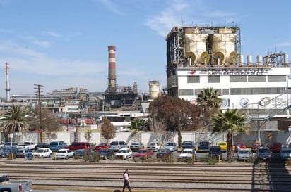 Demanda. La industria minera a nivel mundial demanda un gran número de profesionistas en ciencias de la tierra, por lo que se abre una oportunidad para los jóvenes de estudiar estas carreras.