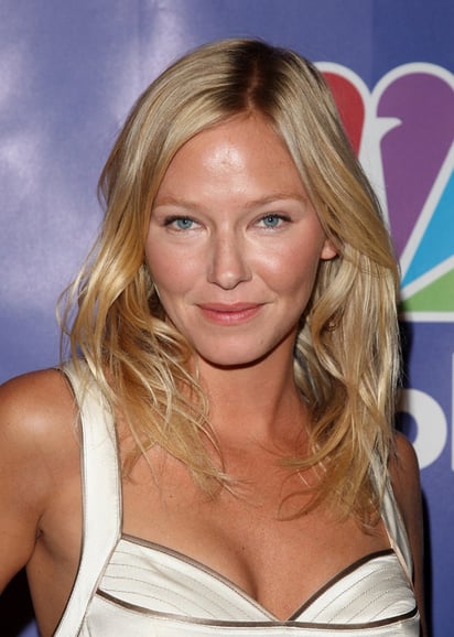 Kelli Giddish. 