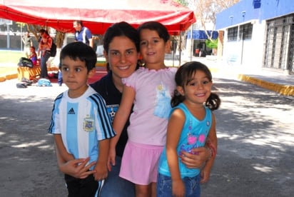 Ramón, Mariana, Ángela y Linda.