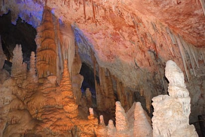 Turismo. Promueven recorridos a las Grutas del Rosario y al Puente de Ojuela.