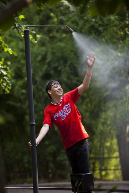 Las autoridades de Chicago intensificaron sus precauciones después que una ola de calor en 1995 mató a más de 700 personas en menos de una semana. 