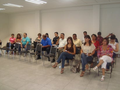 Cursos. Los empresarios que soliciten créditos, deben asistir a un curso sobre el manejo del crédito y consejos para mejorar su negocio.