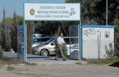 Fichas. Abren venta de fichas para ciclo escolar 2012-2013 en la Universidad Pedagógica de Durango, en Gómez Palacio. 