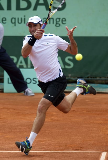 El tenista mexicano Santiago González logró ayer su primer título ATP de la temporada al coronarse en Newport. Santiago González gana cuarto título