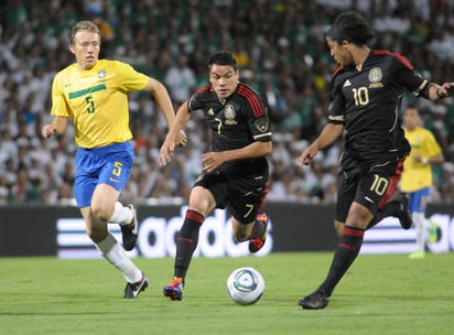 La Selección de México se presentará por octava ocasión en el Estadio Corona, recibiendo al representativo de El Salvador a las 20:00 horas de este martes 16, en partido correspondiente a la eliminatoria  mundialista  Brasil 2014.