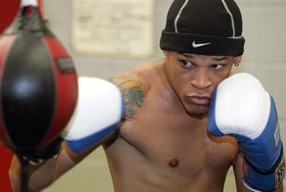 Cruz, apodado 'el Fenómeno', expondrá ante el mexicano Jorge Pazos el título de la división pluma (57 kilos) latino de la Organización Mundial de Boxeo en el Civic Center de Kissimmee, en Florida (Estados Unidos).