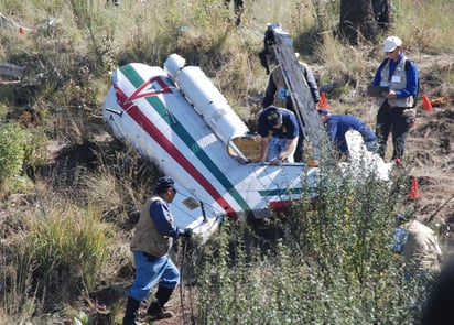 Segob. En el accidente perdieron la vida Francisco Blake y siete acompañantes.