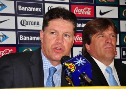 La conducta de Miguel Herrera, técnico de América, durante el partido del pasado sábado ante Monterrey, fue completamente reprobada por el presidente del equipo “azulcrema”.