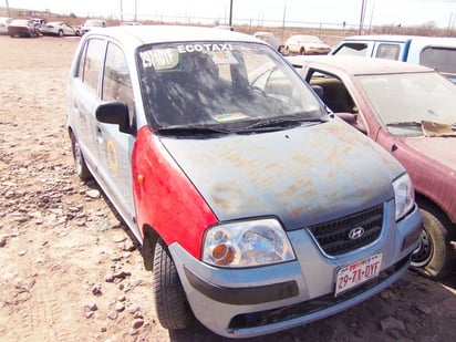 Lo recuperan. El taxi fue recuperado en el ejido Lequeitio.