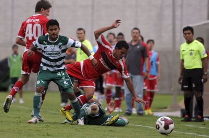 Los Selectivos Sub 17 y Sub 20 de Santos Laguna retoman su participación en el torneo local, después de haber participado en la Copa Viareggio 2013. Sub-17 y Sub-20 enfrentan Jaguares