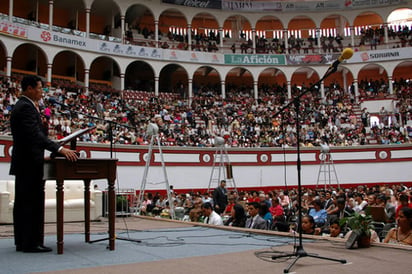 Evento. Los Testigos de Jehová iniciaron una campaña para invitar a la gente a conmemorar con ellos la muerte de Cristo.