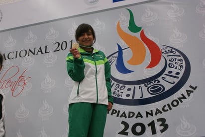 Gaby Martínez, junto con Lizeth Pérez, prepara maletas para irse de campamento con la preselección nacional de tae kwon do a Corea. A Corea medallistas lerdenses de TKD