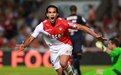 Mónaco ganó tras los goles de Emanuel Riviere, al minuto 82 y de su figura, el colombiano Radamel Falcao, al 87. (AP)