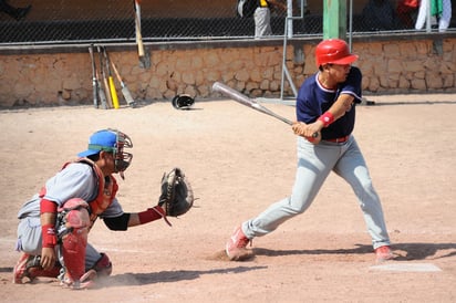 Ferrovías Gubaro derrotó a Simas Torreón por score de 7-3 en la Liga de Beisbol de Veteranos. 